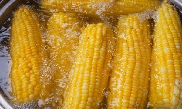 Mısır Nasıl Haşlanır? Mısır Haşlamanın Püf Noktaları